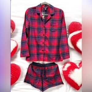 NAUTICA RED/NAVY PLAID BUTTON-FRONT SHIRT & SLEEP SHORT 2-PIECES size XS